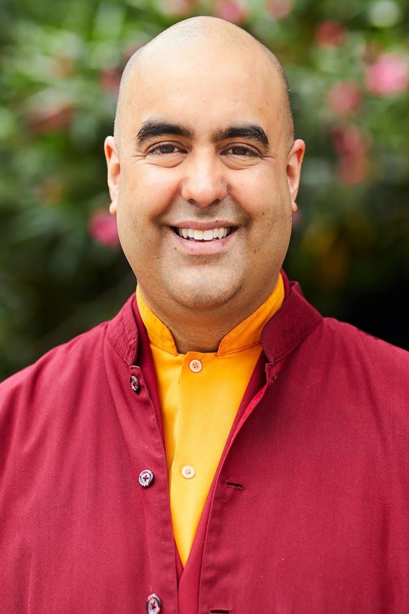 Gelong Thubten